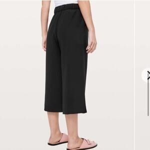 Lululemon Black Stretch High-Rise Crop Noir Pant 7/8 Length Size 10